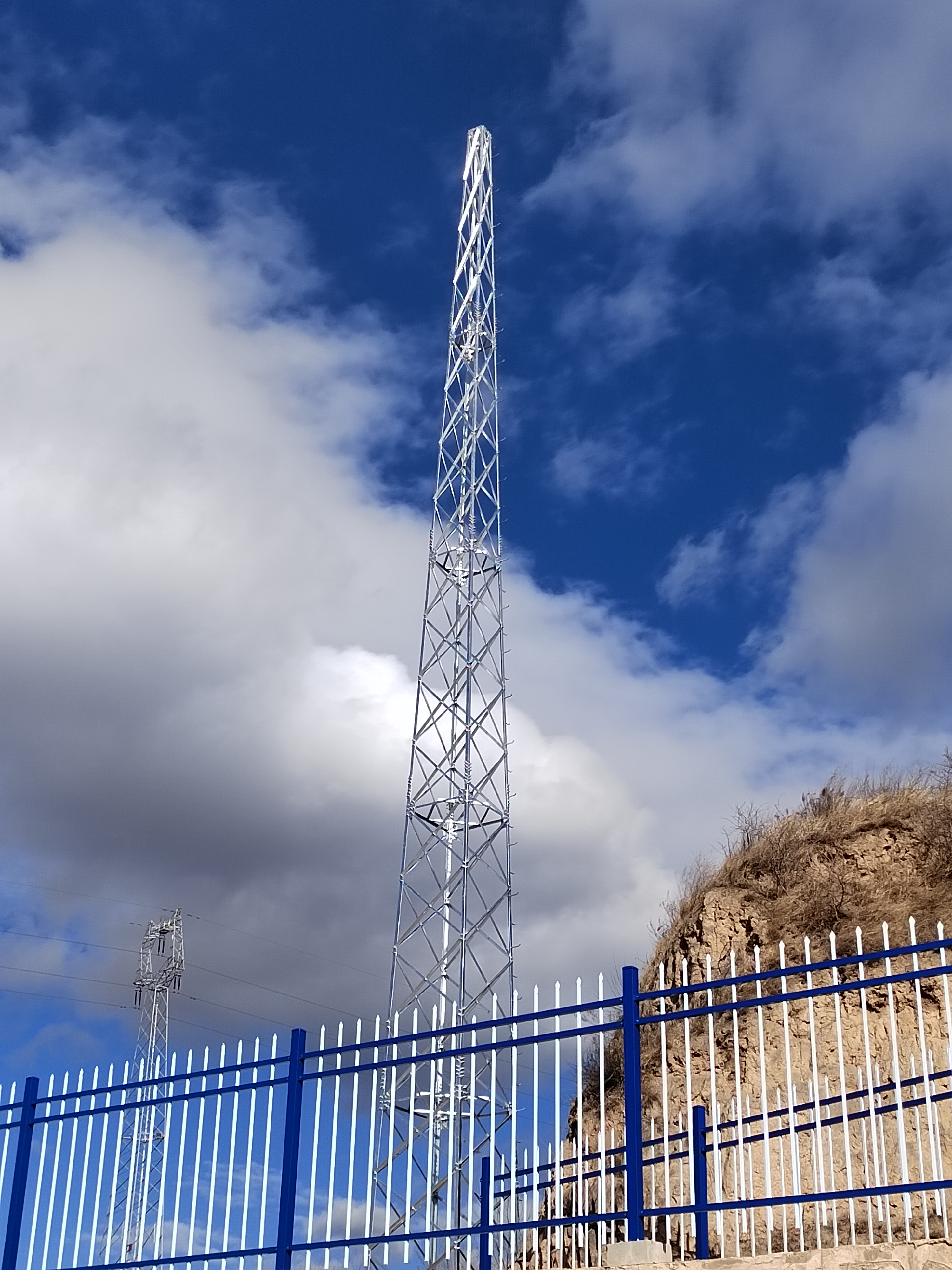 山西壽陽某發(fā)電站  GFW25  米避雷塔安裝項目